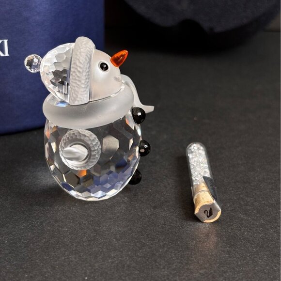 Swarovski Crystal Snowman Figurine Crystal Snowflakes Box New 250229 - Picture 4 of 12